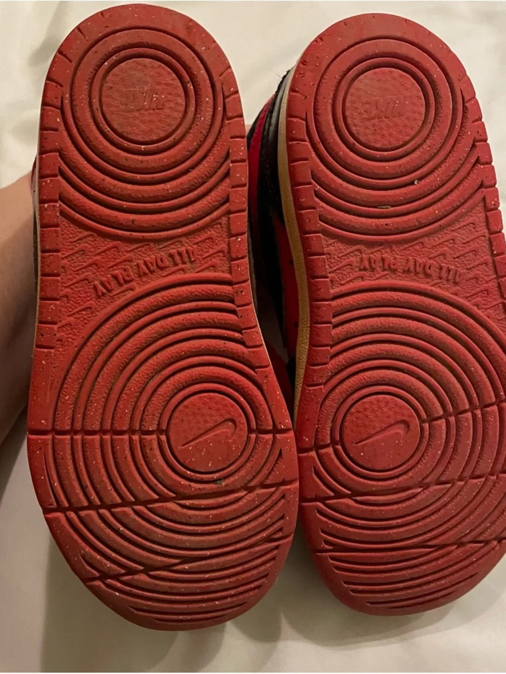 Nike Court Kids Borough Mid 2 High Top Sneakers Red/Black‎ Boy’s Size 11C Shoes